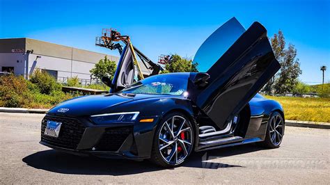 are there factory doors on the miz audi r8